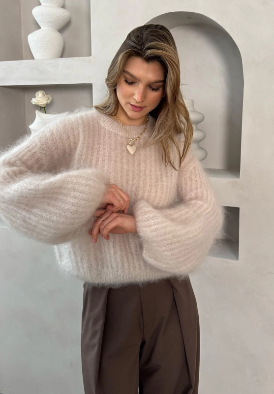 Loren_beige2.jpg